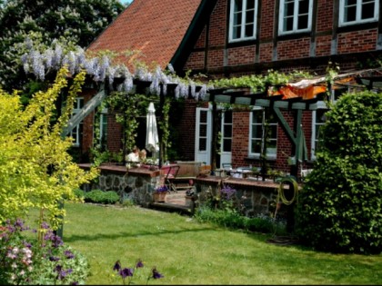 Фото: Dorfcaf&amp;eacute; Alte Schule in H&amp;ouml;sseringen